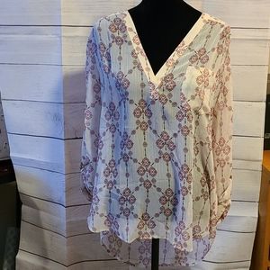 3/4 v-neck sleeve sheer blouse